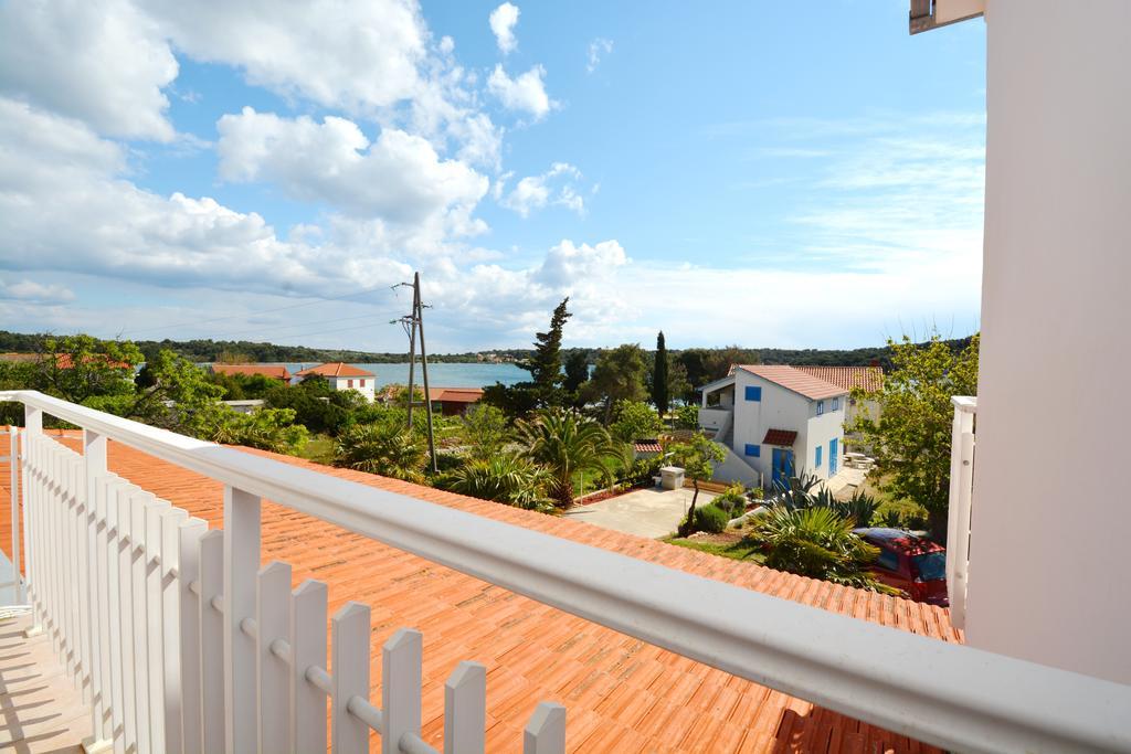 Apartments Katarina Veli Rat Luaran gambar