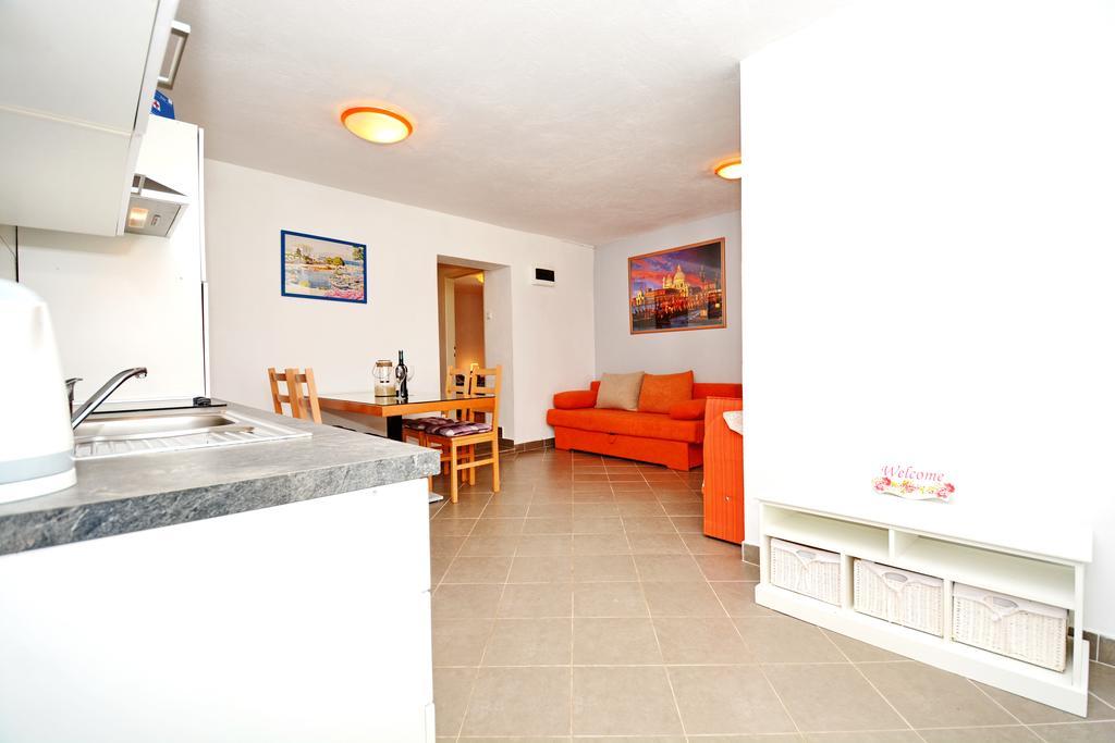 Apartments Katarina Veli Rat Luaran gambar