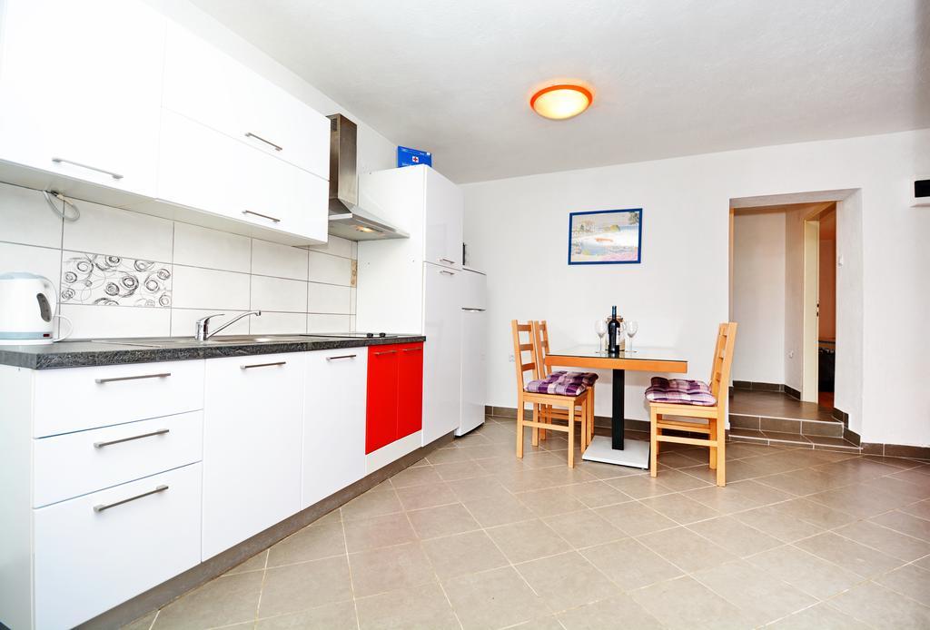 Apartments Katarina Veli Rat Luaran gambar