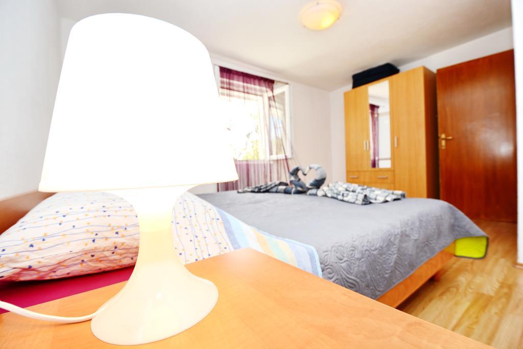 Apartments Katarina Veli Rat Luaran gambar