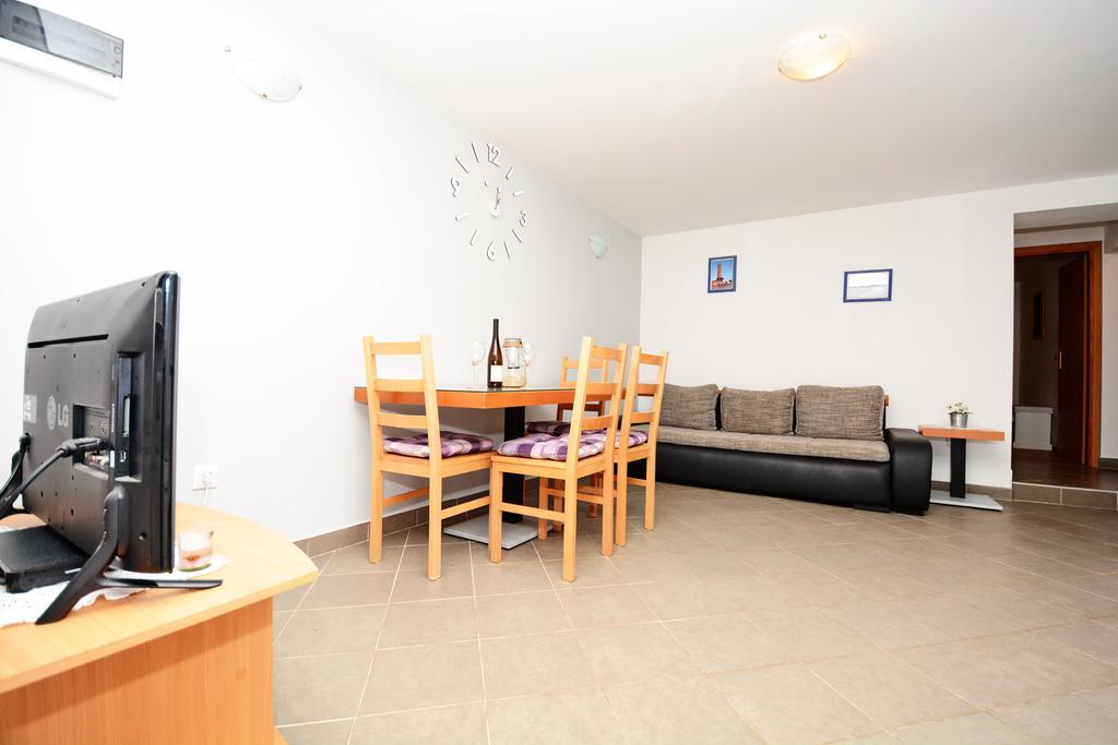 Apartments Katarina Veli Rat Luaran gambar