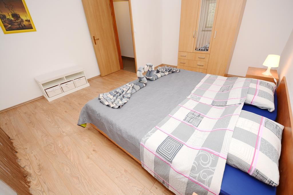 Apartments Katarina Veli Rat Luaran gambar